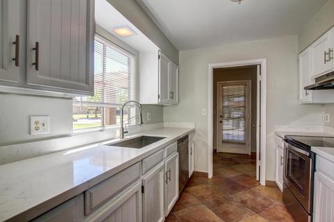 518 E Colgate Dr, Tempe, AZ 85283 photo 3