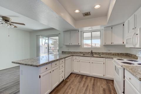 6563 E Dodge St, Mesa, AZ 85205 photo 8