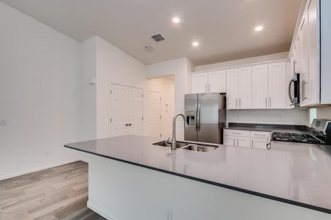 5346 W Hackamore Dr, Phoenix, AZ 85083 photo 9