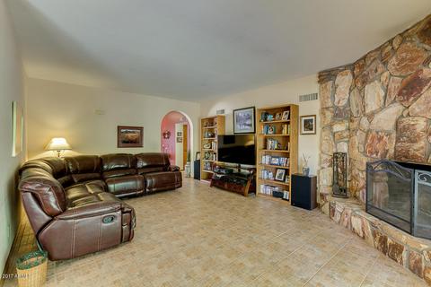 2122 E Redmon Dr, Tempe, AZ 85283 photo 4