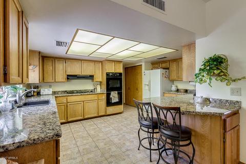 2122 E Redmon Dr, Tempe, AZ 85283 photo 9