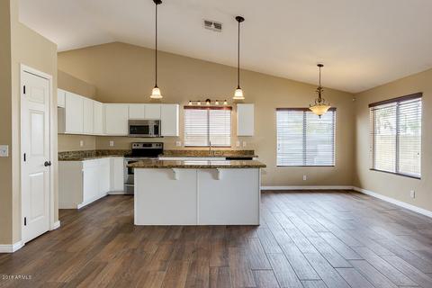 2030 E Brooks St, Gilbert, AZ 85296 photo 5