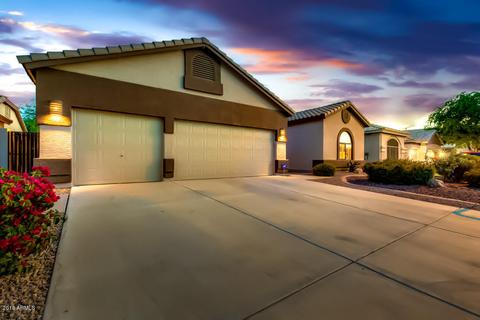 579 E Gail Dr, Gilbert, AZ 85296 photo 3