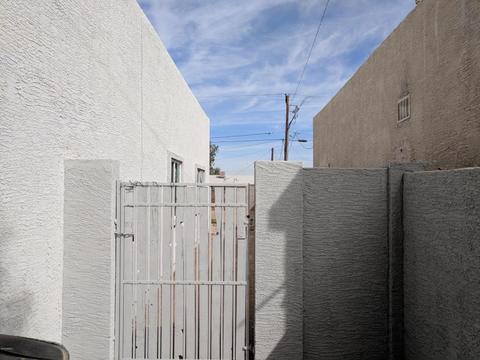 2512 E Roeser Rd, Phoenix, AZ 85040 photo 2