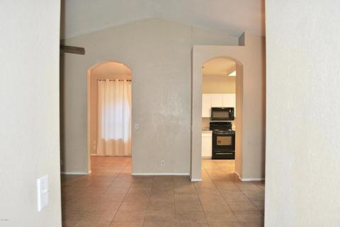 844 E Lexington Ave, Gilbert, AZ 85234 photo 3