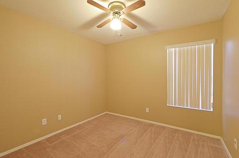 4701 E Abraham Ln, Phoenix, AZ 85050 photo 14