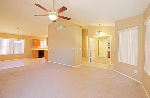 4701 E Abraham Ln, Phoenix, AZ 85050 photo 8
