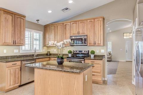 3010 E Wescott Dr, Phoenix, AZ 85050 photo 1