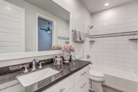 1429 E Clarendon Ave, Phoenix, AZ 85014 photo 13