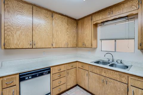 556 W 3rd Pl, Mesa, AZ 85201 photo 8