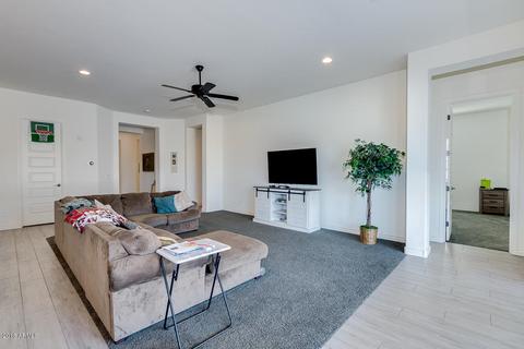3726 E Carob Dr, Gilbert, AZ 85298 photo 9