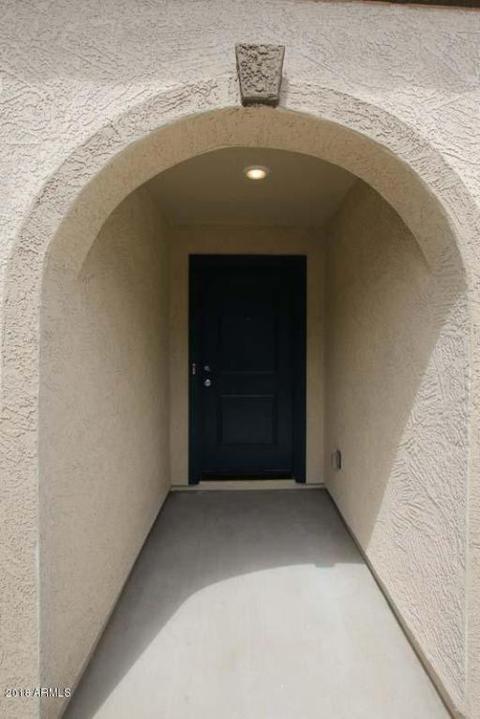 49 E Liberty Ln, Gilbert, AZ 85296 photo 3