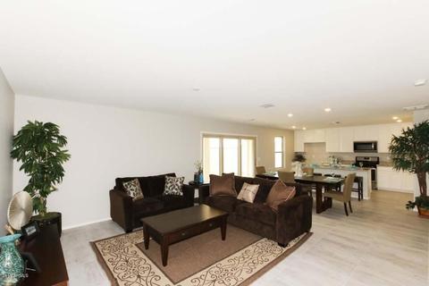 49 E Liberty Ln, Gilbert, AZ 85296 photo 5