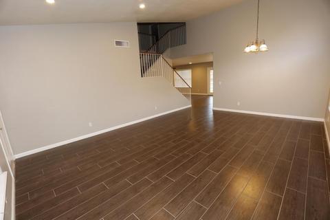 4530 E Rock Wren Rd, Phoenix, AZ 85044 photo 3