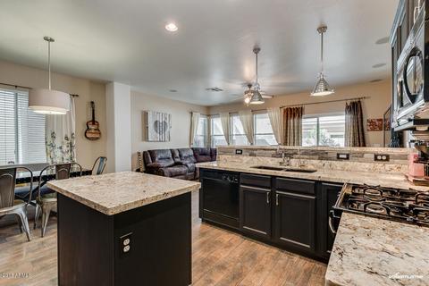 4126 E Orchid Ln, Gilbert, AZ 85296 photo 9