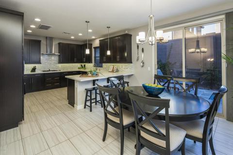 4652 E Patrick Ln, Phoenix, AZ 85050 photo 1