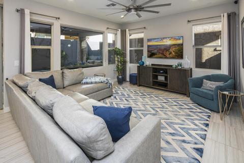 4652 E Patrick Ln, Phoenix, AZ 85050 photo 8