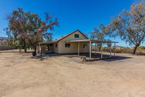 2231 E Desert Ln, Phoenix, AZ 85042 photo 1