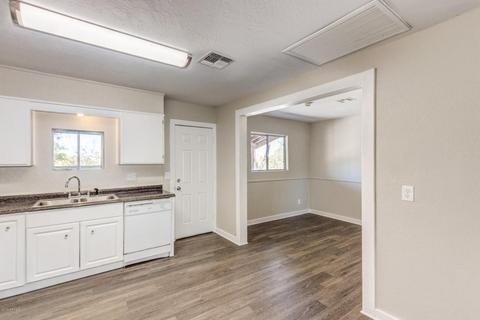2231 E Desert Ln, Phoenix, AZ 85042 photo 24