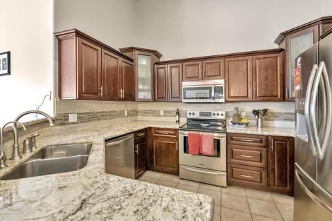 3935 E Taro Ln, Phoenix, AZ 85050 photo 4