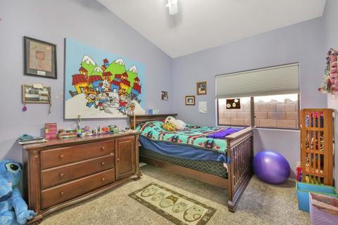 3935 E Taro Ln, Phoenix, AZ 85050 photo 12
