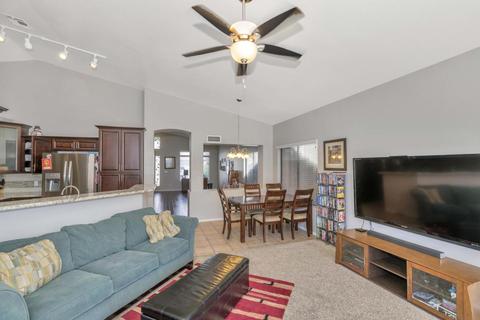 3935 E Taro Ln, Phoenix, AZ 85050 photo 8