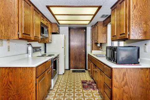 1402 E Sandra Ter, Phoenix, AZ 85022 photo 5