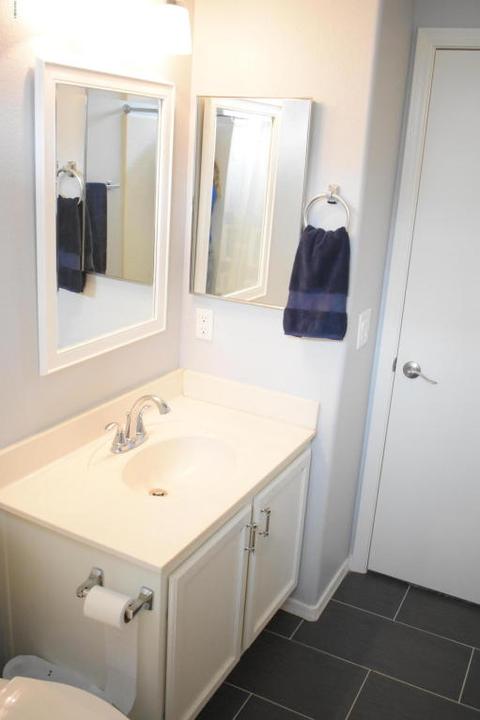 4048 E Melinda Ln, Phoenix, AZ 85050 photo 17