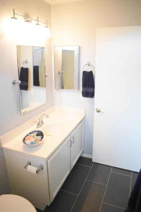 4048 E Melinda Ln, Phoenix, AZ 85050 photo 14
