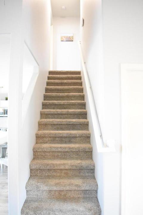 4048 E Melinda Ln, Phoenix, AZ 85050 photo 8