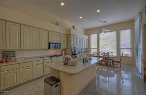 3030 E Squaw Peak Cir, Phoenix, AZ 85016 photo 8