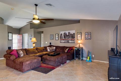 2366 E Devon Ct, Gilbert, AZ 85296 photo 3