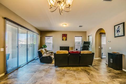 820 E Gary Ln, Phoenix, AZ 85042 photo 8