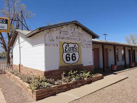 512 E Third St, Winslow, AZ 86047 photo 2