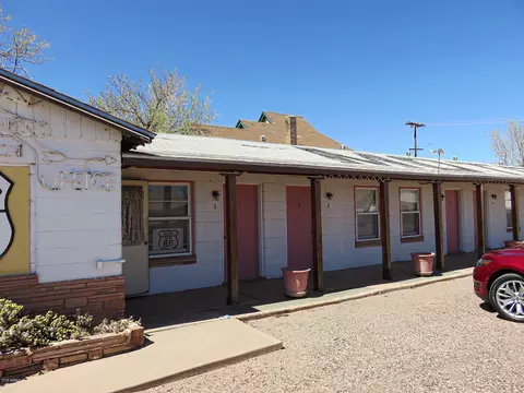 512 E Third St, Winslow, AZ 86047 photo 4