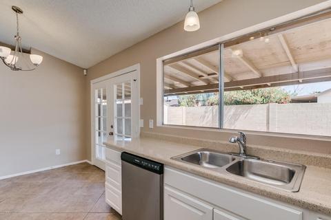 1816 E Sandra Ter, Phoenix, AZ 85022 photo 8