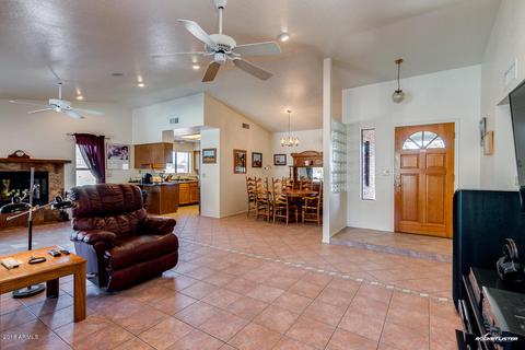 1932 E Jacaranda Cir, Mesa, AZ 85203 photo 2
