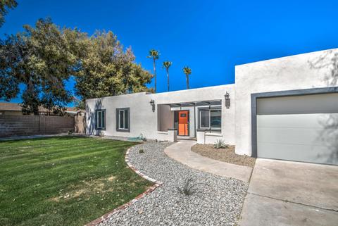 2810 E Paradise Dr, Phoenix, AZ 85028 photo 8