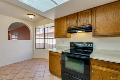 5209 E Loloma Cir, Phoenix, AZ 85044 photo 7