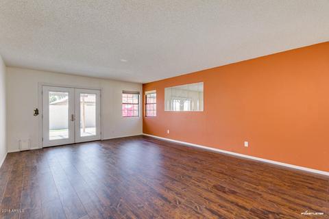 5209 E Loloma Cir, Phoenix, AZ 85044 photo 2