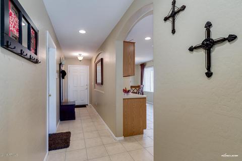 3423 E Crescent Way, Gilbert, AZ 85298 photo 4