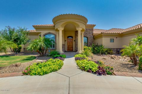 2611 E Meadowview Dr, Gilbert, AZ 85298 photo 3