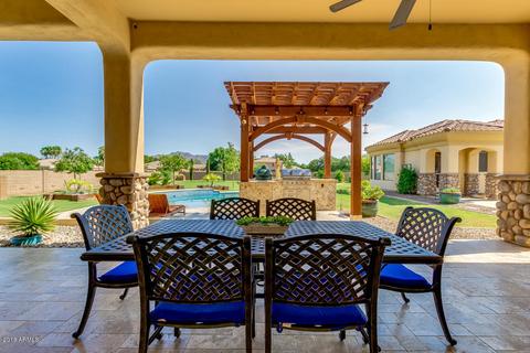 2611 E Meadowview Dr, Gilbert, AZ 85298 photo 42