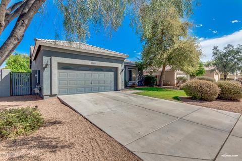2898 E Harwell Rd, Gilbert, AZ 85234 photo 2