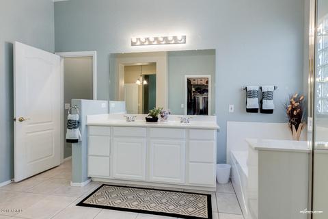 2898 E Harwell Rd, Gilbert, AZ 85234 photo 17