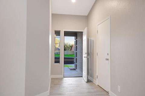 2082 E Nunneley Ct, Gilbert, AZ 85296 photo 3