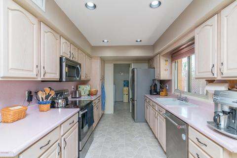 2801 E Cannon Dr, Phoenix, AZ 85028 photo 9