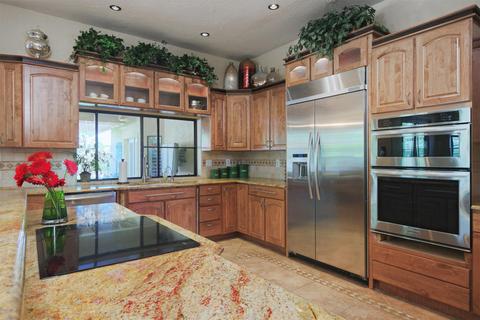 3544 E Modoc Ct, Phoenix, AZ 85044 photo 9