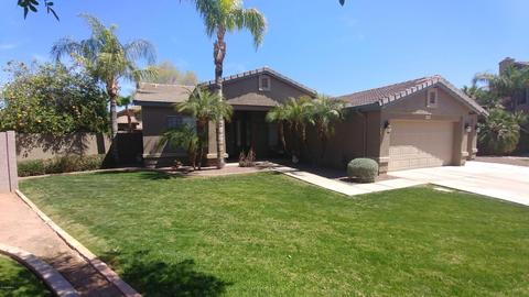 506 E Windsor Dr, Gilbert, AZ 85296 photo 1
