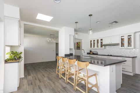 5032 E Mulberry Dr, Phoenix, AZ 85018 photo 2
